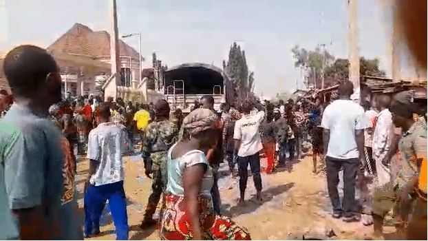 Goningora Residents Block Abuja-Kaduna Route in Bandit Attack Outrage!