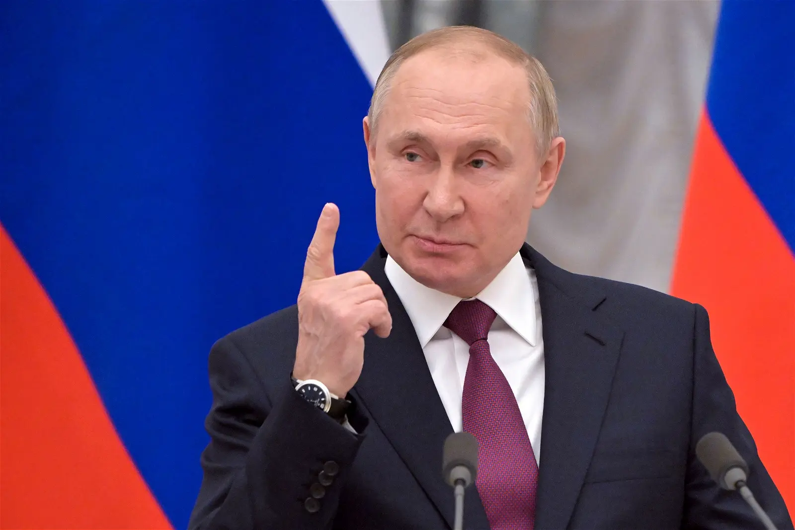 Putin’s Unstoppable Election Triumph: Critics Condemn Sham Vote Amidst Rising Dissent