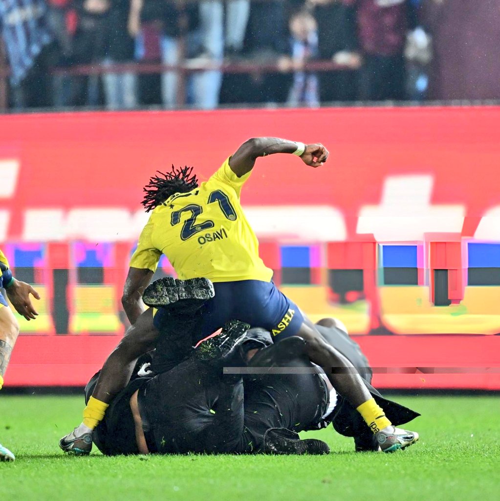 Fenerbahce Trio, Including Bright Osayi-Samuel, Faces Disciplinary Hearing After Clash with Trabzonspor Fans