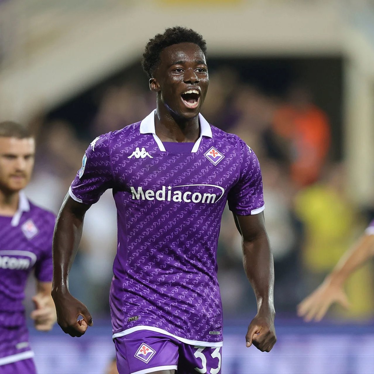 Aston Villa Bids for Fiorentina Full-Back Michael Kayode