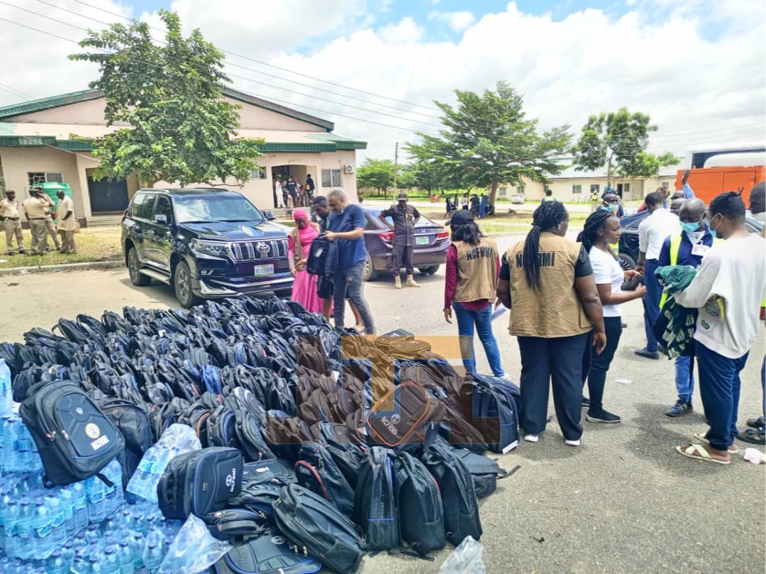 400 Nigerians Deported from UAE Arrive in Abuja Amid Diplomatic Tensions